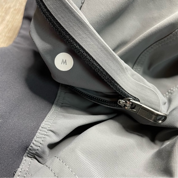 lululemon THE Linerless Shorts 10” Men’s Size Medium - Picture 4 of 9